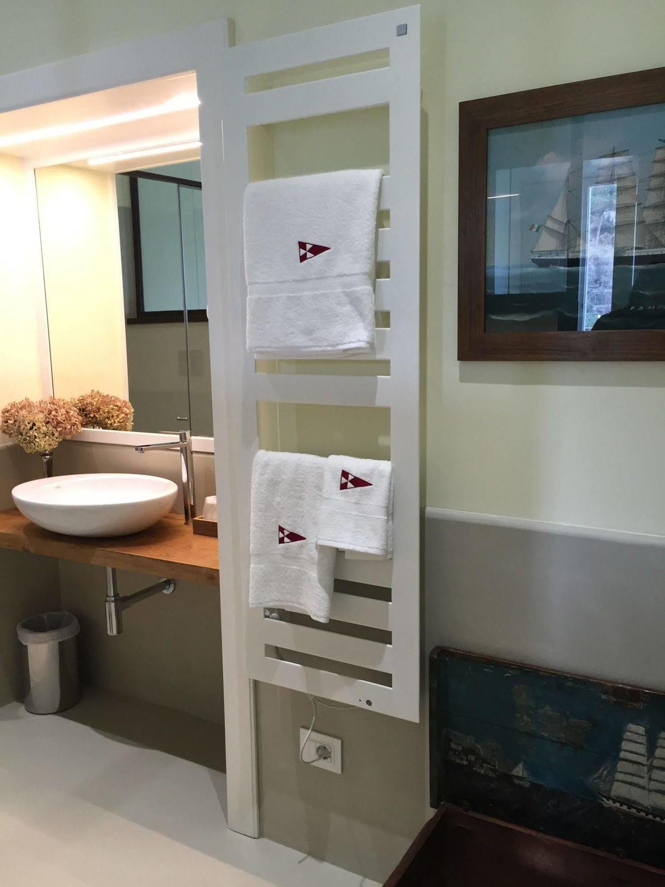 Yacht Club Capo Cervo Suites B&B 소렌토 외부 사진